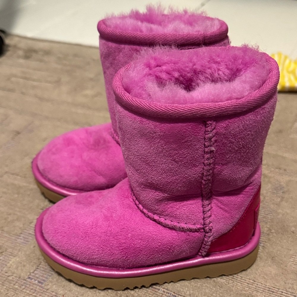 Ugg toddler girl Pink Suede Shearling Boots